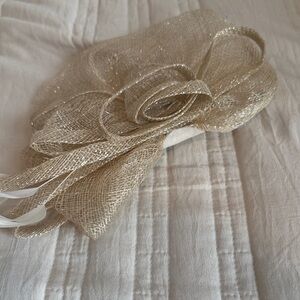 Elegant Gold Mesh Hair Accessory